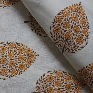 Gelber moderner Blumenstoff weicher Baumwoll-Stoff floraler Siebdruck weicher Baumwollstoff Druck Baumwollstoff Stoff Nähen Thema Stoff