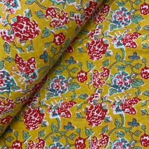 Gold Baumwollstoff, moderner Blumenstoff, Indischer Kleid stoff, Nähen Thema Stoff, weicher Baumwollstoff, Siebdruck Baumwollstoff