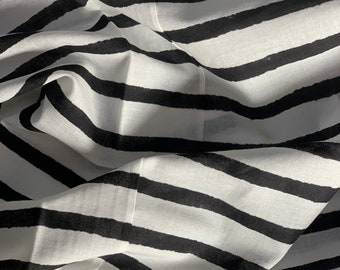 Black and White Stripe Canvas Fabric Water Repellent Cotton Outdoor Home  Textile Curtain Furniture Chair Sofa Upholstery Fabric by the Yard 