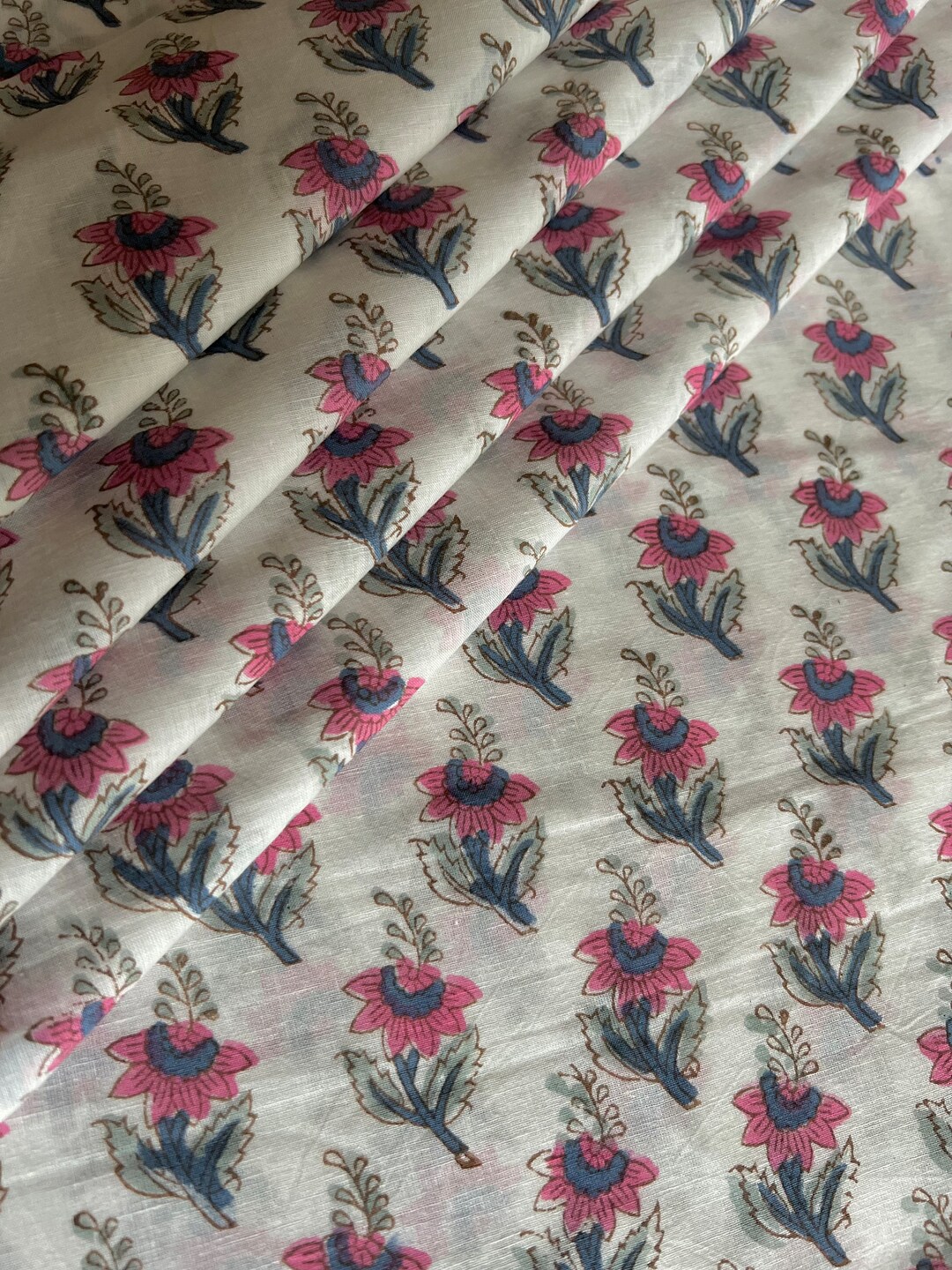 PINK FLOWER HANDBLOCK COTTON FABRIC main image 0