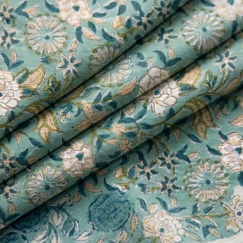 Tissu en coton à imprimé floral : couture indienne