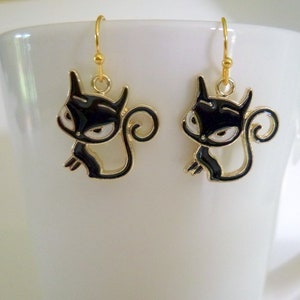 Adorable Black Cat Earrings for Halloween, Halloween Black Cat Earrings, Cat Earrings, Halloween Earrings, Witches Black Cat Earrings, H1