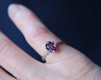 Amethyst Ring Silver, Solitaire Ring, Natural Stone Ring for Women, Faceted Ring, February Birthstone Ring, Amethyst Jewelry