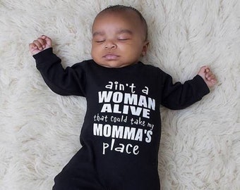 Não há uma mulher viva que possa tomar o lugar da minha mãe, Macacão de bebê engraçado, Macacão de menino, Menino moderno, Presente de menino, Roupa de menino