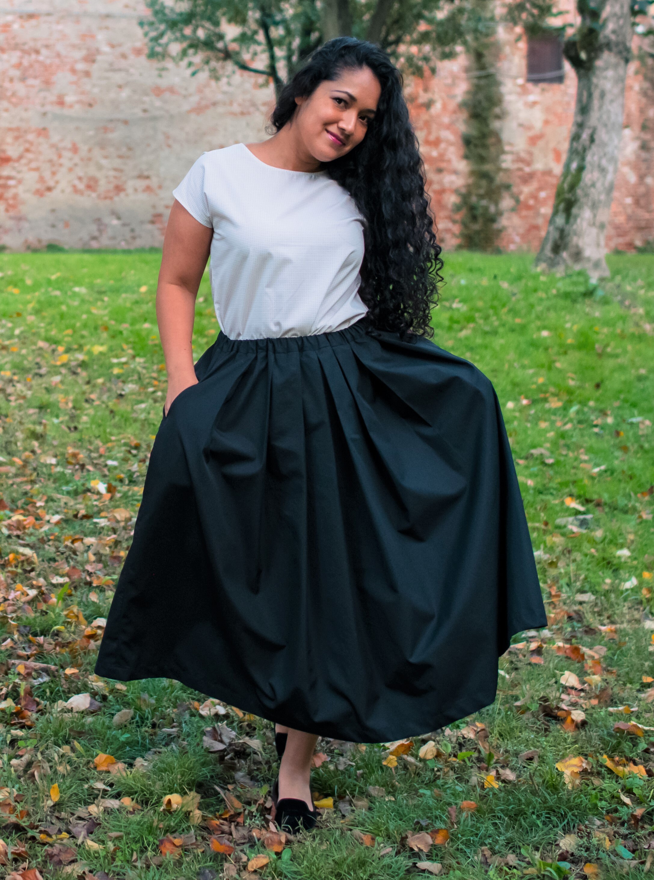 green midi skirt 50s Cinosural International School