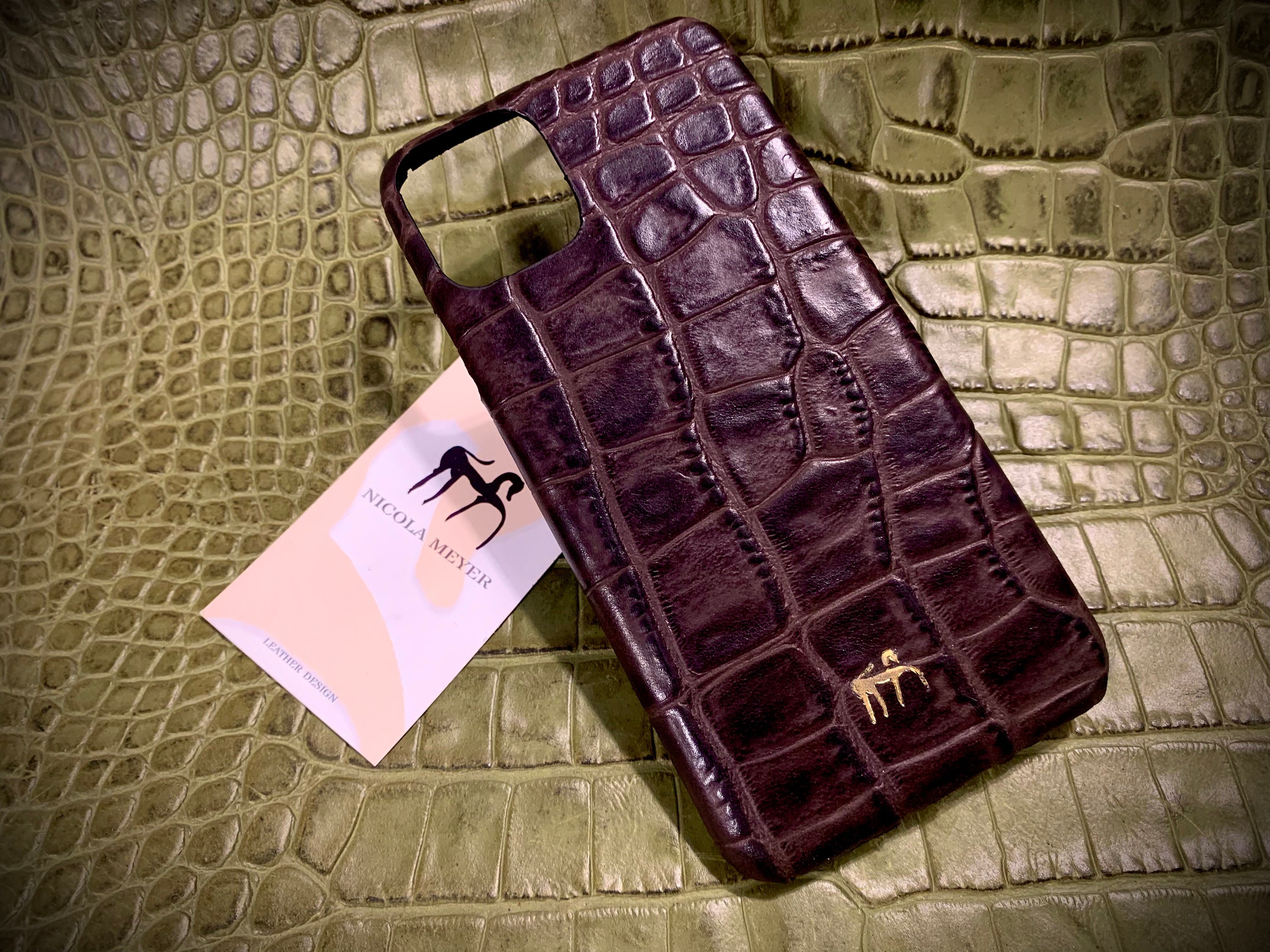 IPhone 15/14/13/12/11/xs/8/7/6 Embossed Alligator Calfskin 