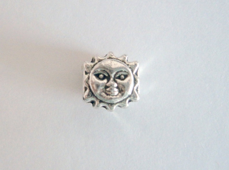 5 Smiling Sun Beads Antique. Large Hole Silver Color Sun Beads. image 1