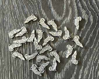 25 Howling Wolf/Coyote/Dog Beads