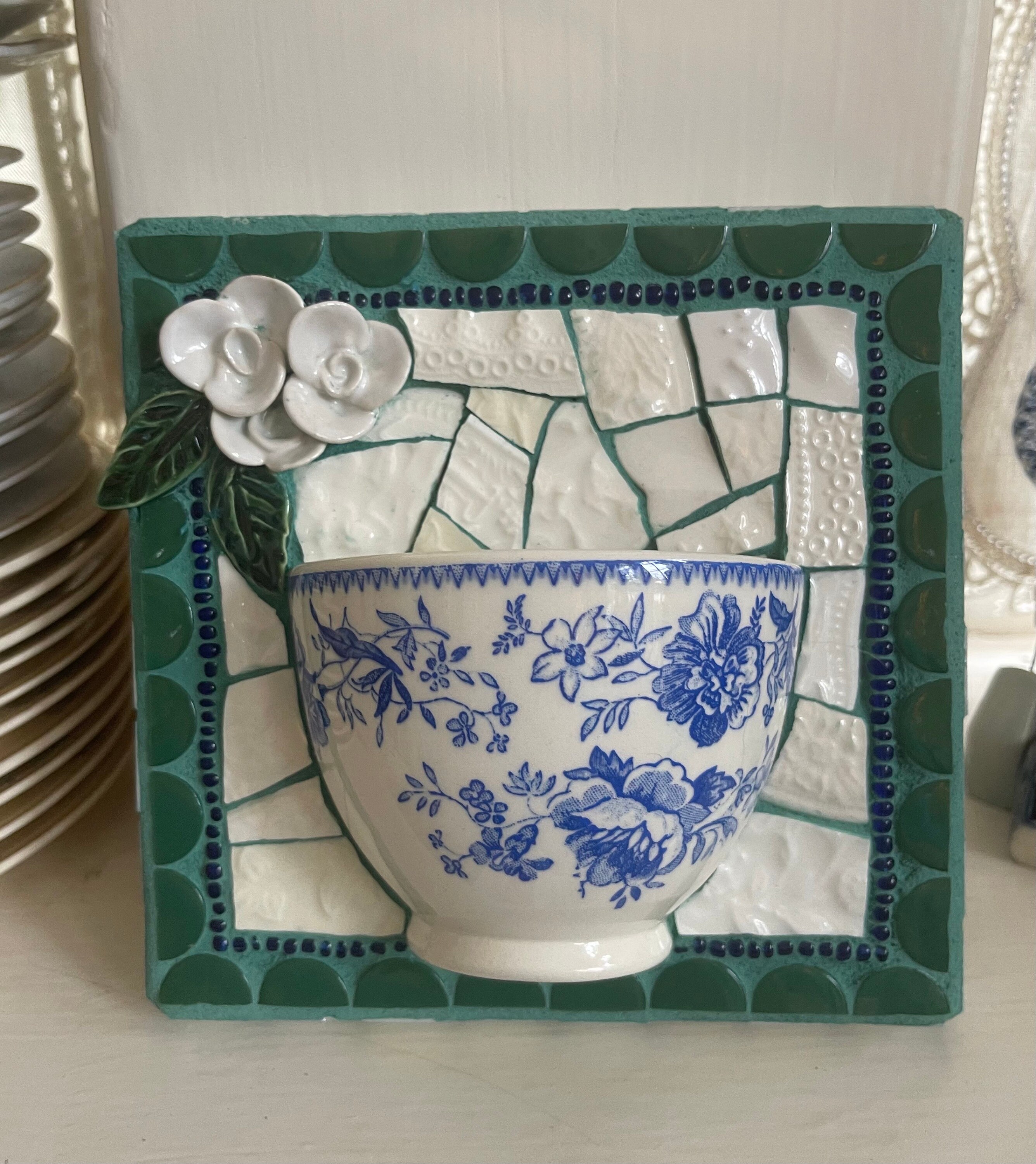 青花纏枝鳳紋 蓋缶  茶筒  工芸品 美術品 置物 Mosaic With Half a Tea Cup/plant, Jewelry, Trinket Lholder