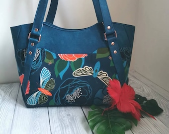 Bolso Hiraeth. OOAK en suave piel sintética mora. Azul marroquí. Ruby Star Society Metalizado Lona y algodón