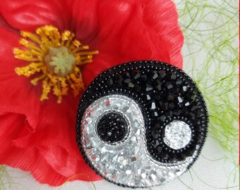 Brooch embroidered with beads and crystals "Yin Yang"