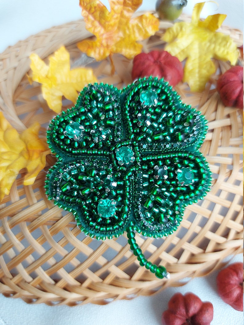 Bead Embroidery Brooch embroideredbrooch brochebordado Etsy