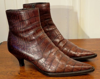 PRADA pointed ankle boots, brown, crocodile style, Italian size 35