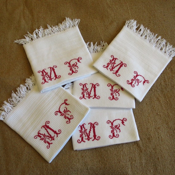 Broderie Serviettes 2 face 1 main 1 Bath Sheet 100/% Coton Lot de 4 serviettes set