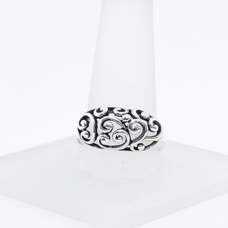 Vintage 925 Sterling silver ring