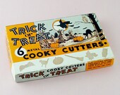Vintage Halloween Cooky Cookie Cutters in Original Box (#E021)