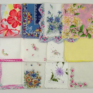 Vintage Hankies Handkerchief Lot of 12 (Lot #M14)