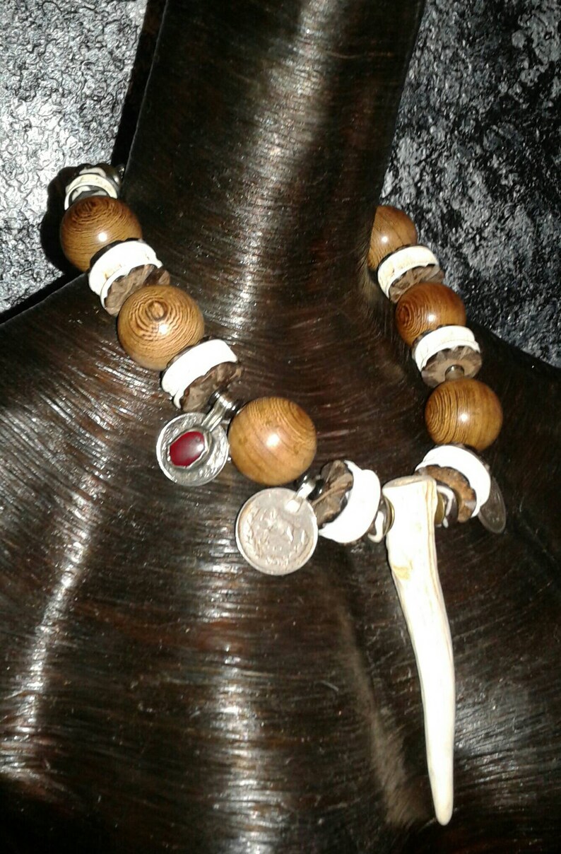Deer Antler Avant-garde Statement Necklace Statement Pendant Unisex Shark Vertebrae Tribal Ethnic Necklace Exotic Wild Warrior Shaman Wiccan
