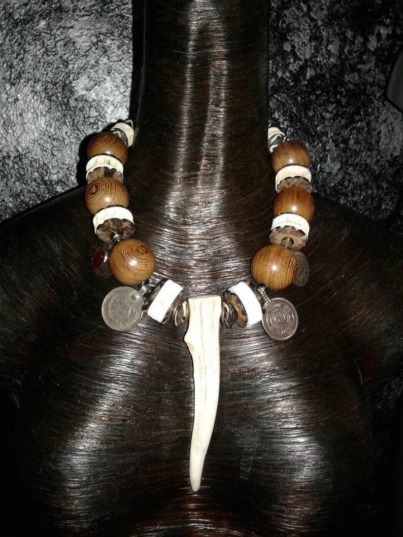 Deer Antler Avant-garde Statement Necklace Statement Pendant Unisex Shark Vertebrae Tribal Ethnic Necklace Exotic Wild Warrior Shaman Wiccan