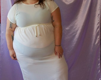 1980s Plus-Size Poolside Looks // Semi-Sheer Short-Sleeve Tie Waist Cream Maxi Coverup Dress