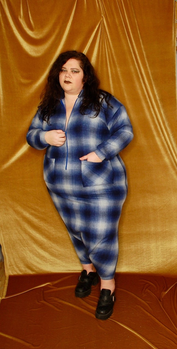 Plus-Size OOAK Handmade Cabin Jammies // 1970s Blu