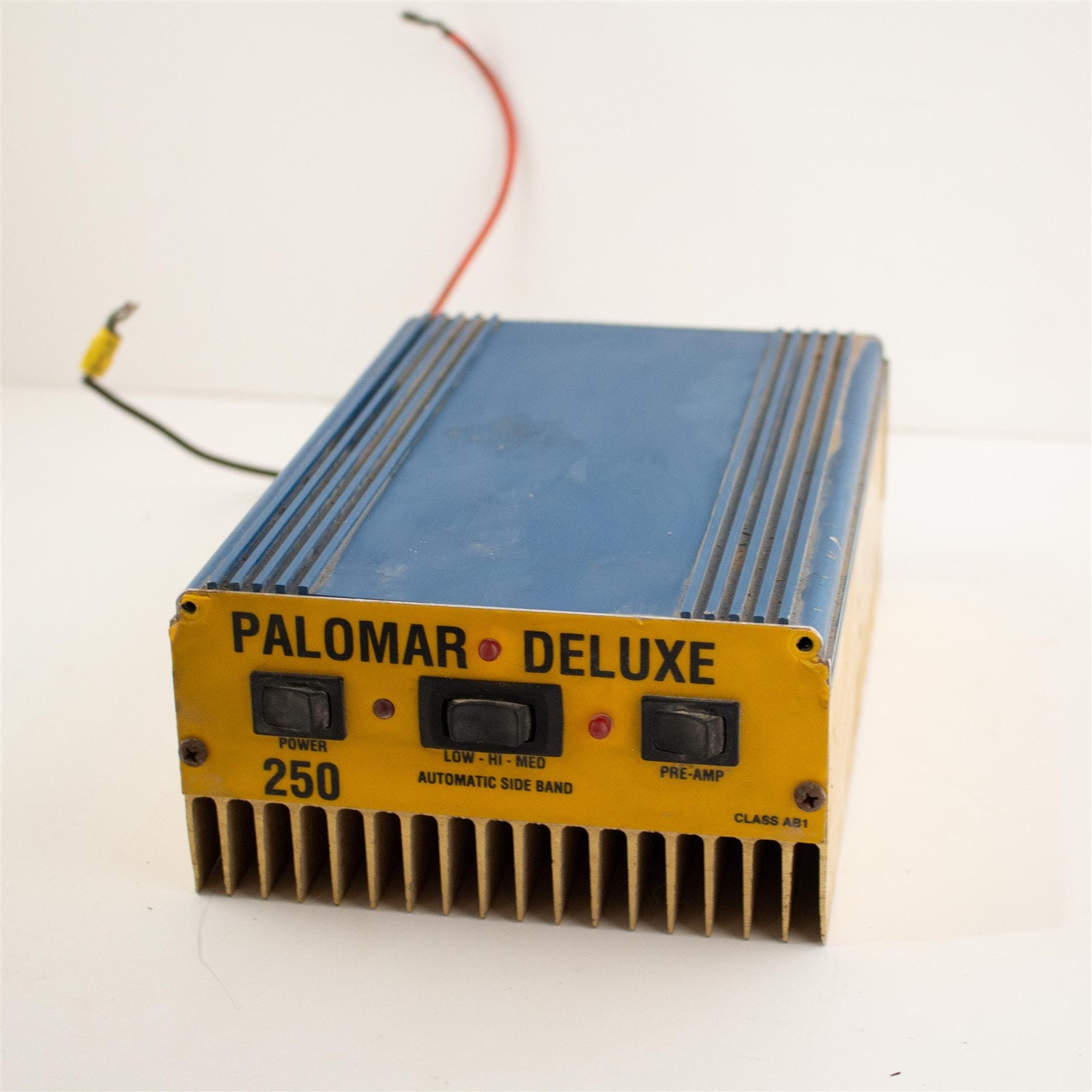 Palomar Deluxe 250 Linear CB Amplifier powers Up