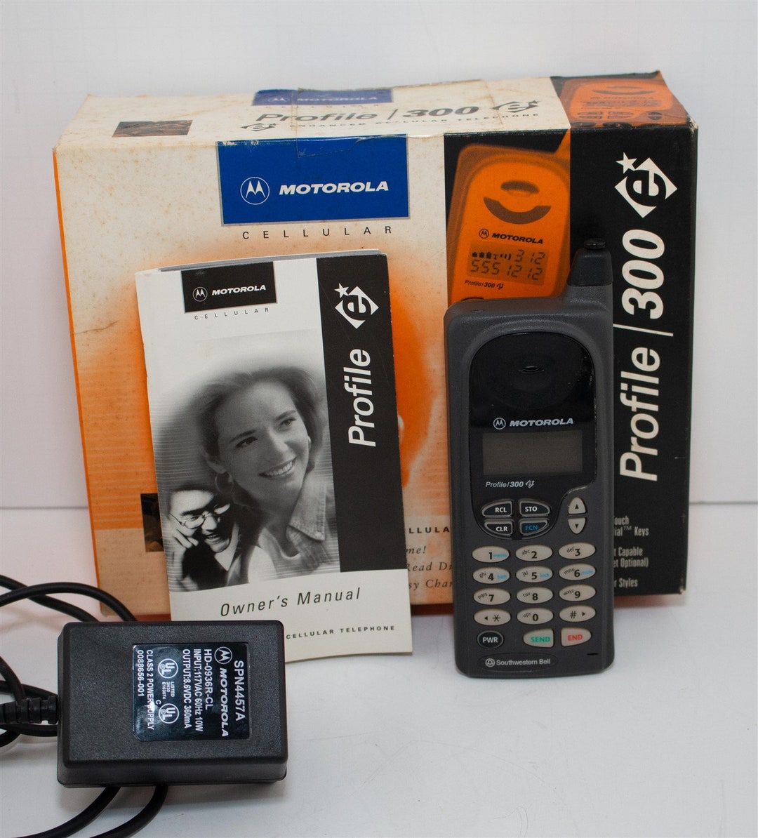 Vintage 1996 Motorola Short Stubby Brick Cell Phone Pull Out