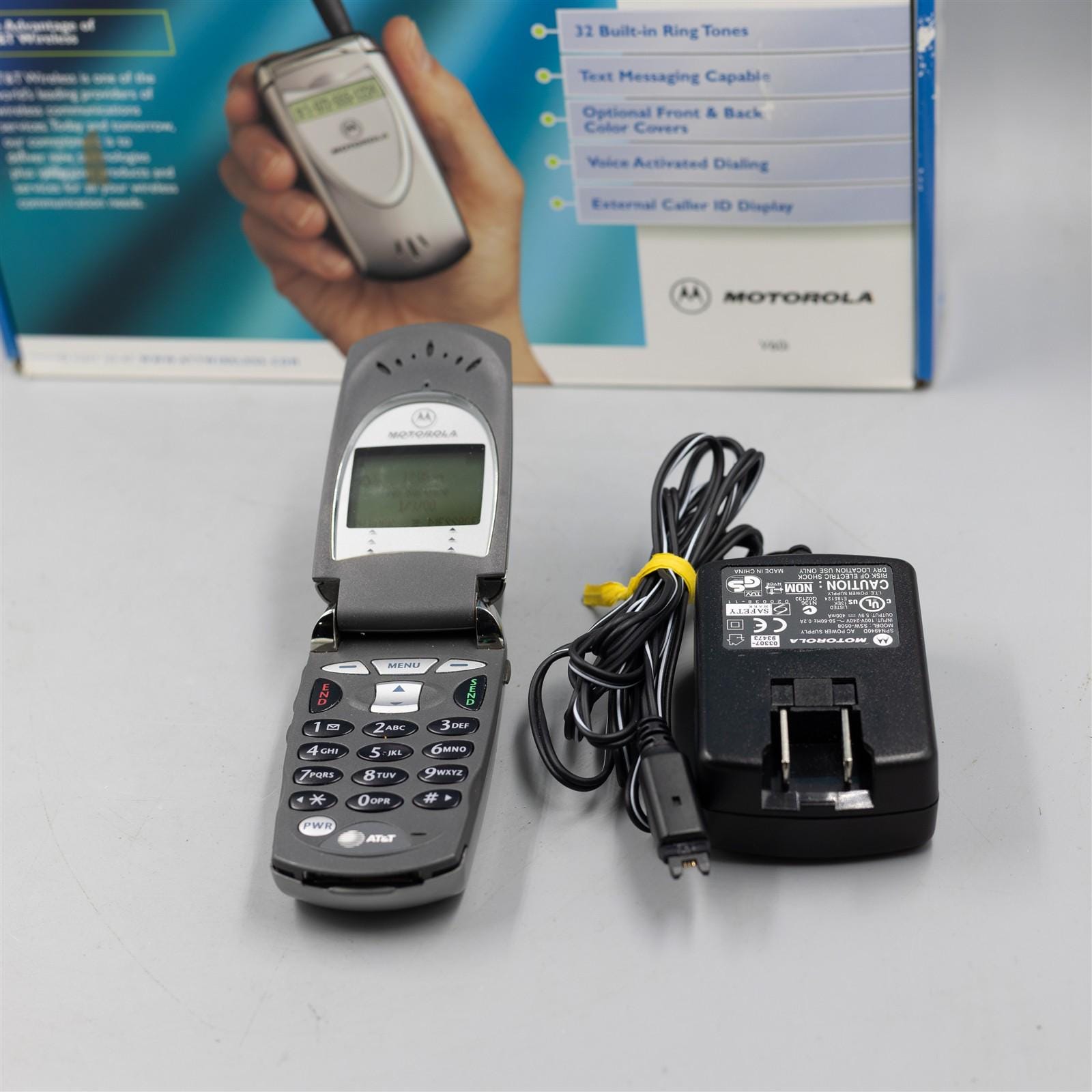 Retro phones: Why buying a dumbphone or an old phone is smart Retro phones: Why buying a dumbphone or an old phone is smart