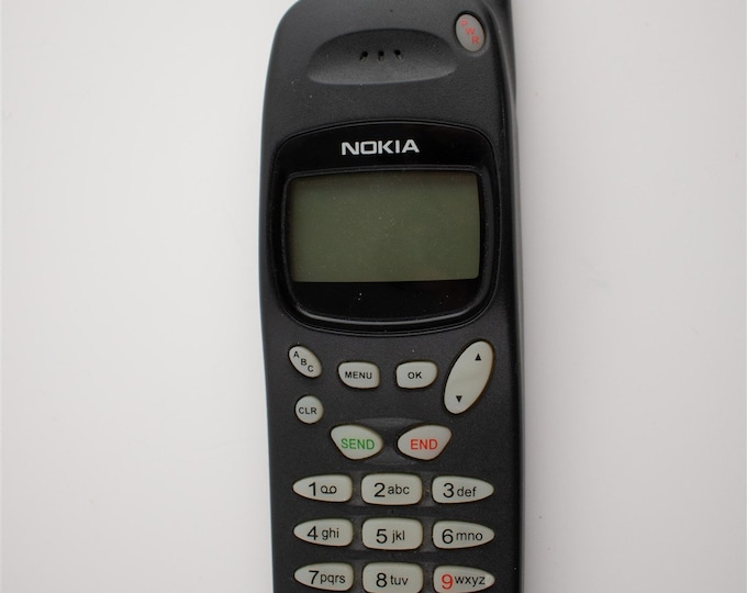 Vintage 1997 Nokia Candy Bar Large Old Brick Cell Phone Pull Out