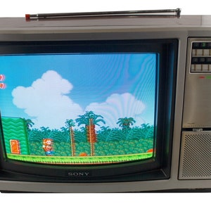 Vintage Early 1980s Sony Trinitron Woodgrain 15