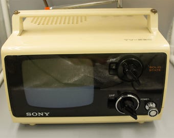 Vintage Sony Space Age Portable Black & White 5