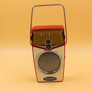 Old Navy Beach Boy Radio 1960s Style AM FM Transistor Radio Red