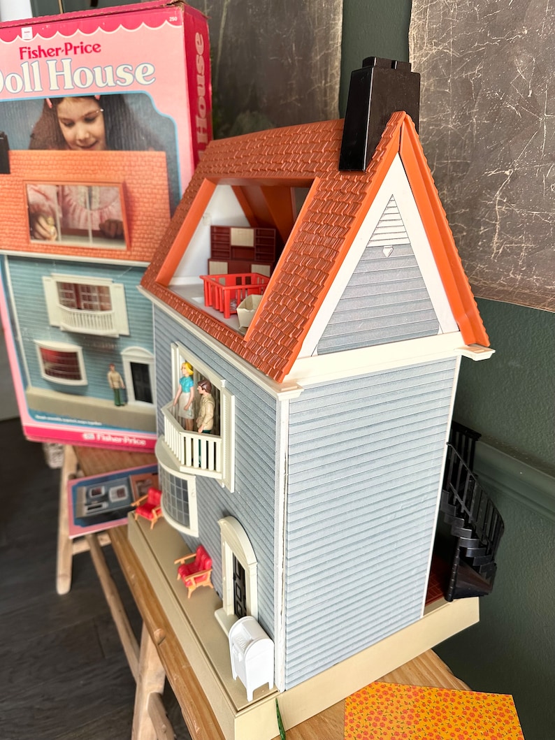 Vintage 1978 Fisher Price Dollhouse With 40 Accessories Etsy vintage-1978-fisher-price-dollhouse-with-40-accessories-etsy
