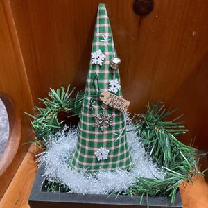 Primitive “MERRY & BRIGHT” Christmas Tree, Ornie, Bowl Filler, Primitive Fabric Tree