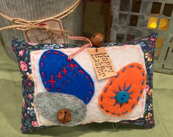 Primitive “HAPPY EASTER” Easter Ornie Bowl Filler Pillow, Hand Stitched Pillow, Primitive Easter Pillow Tuck