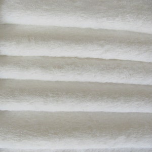 Viscose Fabric 6mm VIS1 1/6 yard (Fat) in Intercal&#39;s Color 100-White. A German Viscose Fur Fabric for All Handmade Creations, Arts & Crafts