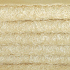 Mohair Fabric 325S/CM, 5/8&quot; (16 mm), 1/6 yard (Fat) in Color 528S-Cream. German Mohair Fur Fabric for Teddy Bear Doll Making, Arts & Crafts