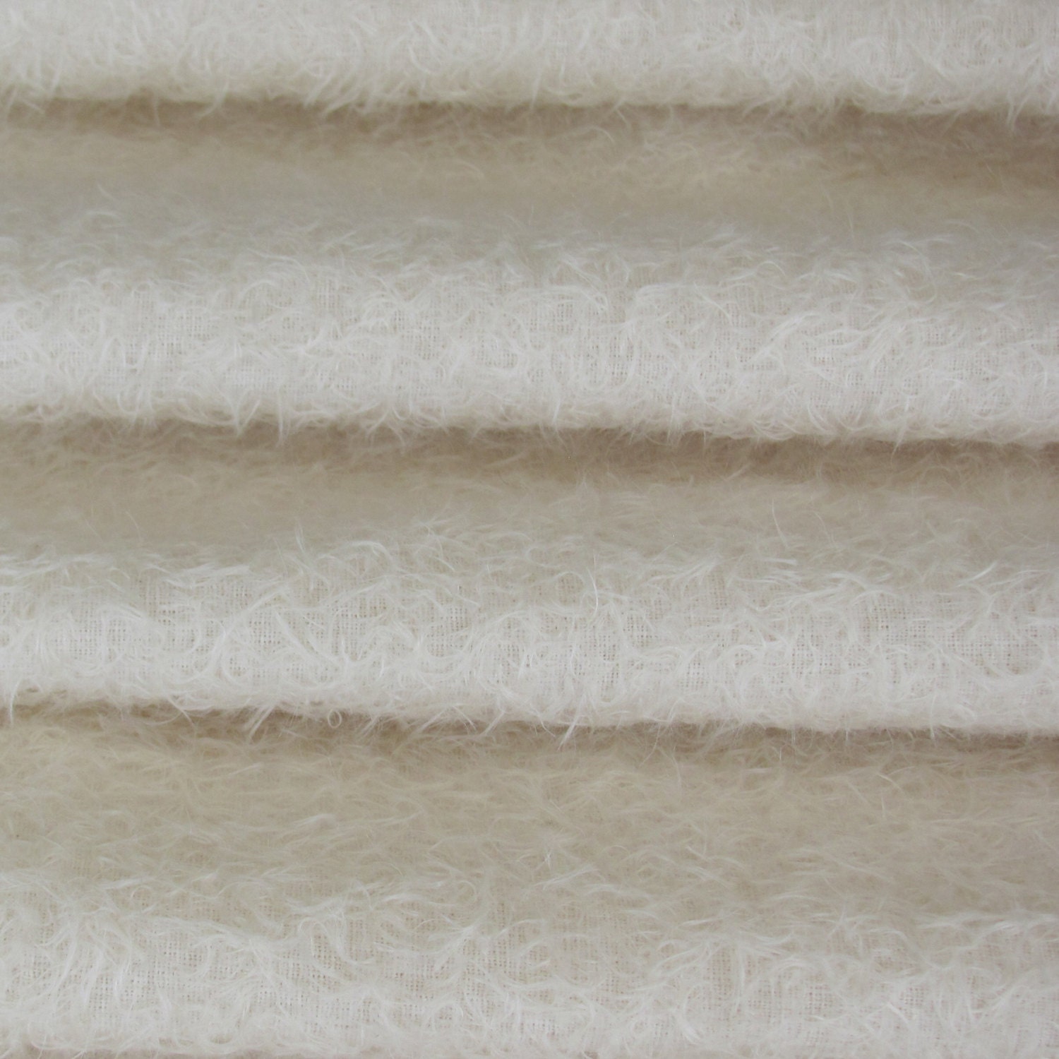 Mohair 1/2" (12mm) 300S/CM 1/4 yard (Fat) in Intercal's Color 100-White. A German Mohair Fur Fabric for Teddy Bear Art Doll Sewing Creations
