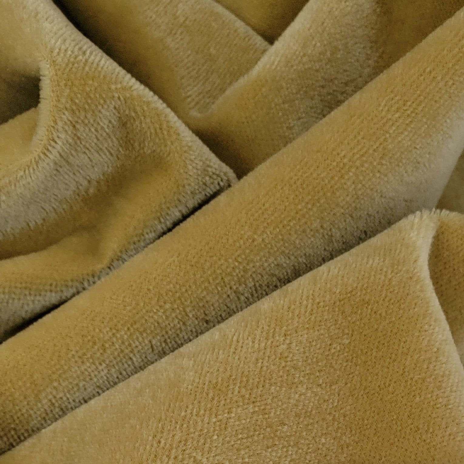 Mohair Fabric 600S, 5 mm, 1/4 yard (Fat) in Color 202S-Vintage Gold German Mohair Furry Fabric for Teddy Bear Doll Making Arts & Crafts