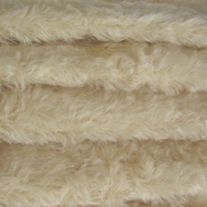 Mohair Fabric 3/4&quot; (20mm) 785S/C Mohair 1/4 yard (Fat) in Color 528S-Cream. A German Mohair Fur Fabric for Teddy Bear Making, Arts & Crafts