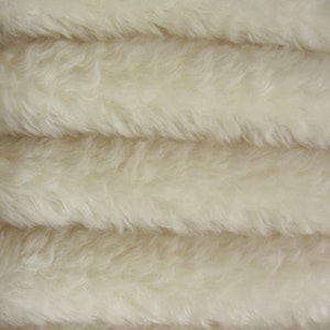 KID Mohair 1&quot; (25mm) KID10S/C 1/6 yard (Fat) in Intercal&#39;s Color 100-White. German KID-Mohair Furry Fabric for Handmade Teddy Bear Creations