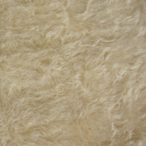 Quality 785S/C Mohair 1/4 yard Fat in Intercal's Color 528S-Cream. A German Mohair Fur Fabric for Teddy Bear Making, Arts & Crafts image 3