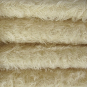 Mohair 5/8&quot; (16 mm) 325S/C - 1/4 yard (Fat) in Intercal&#39;s Color 528S-Cream. A German Mohair Fur Fabric for Teddy Bear Making, Arts & Crafts