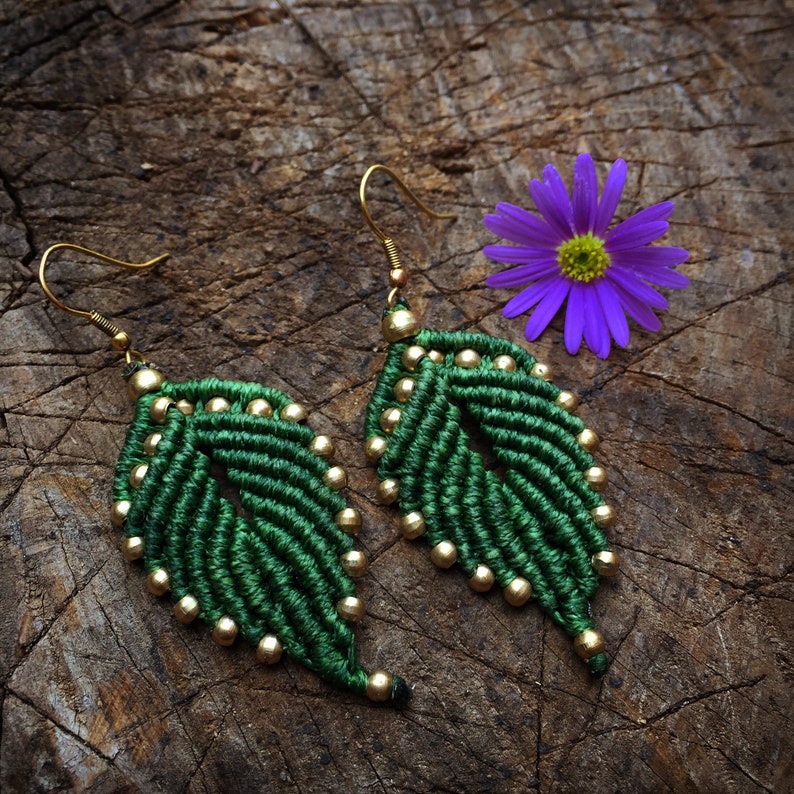 серьги из макраме. серьги макраме. серьги из макраме. серьги макраме. серьги кольца макраме.