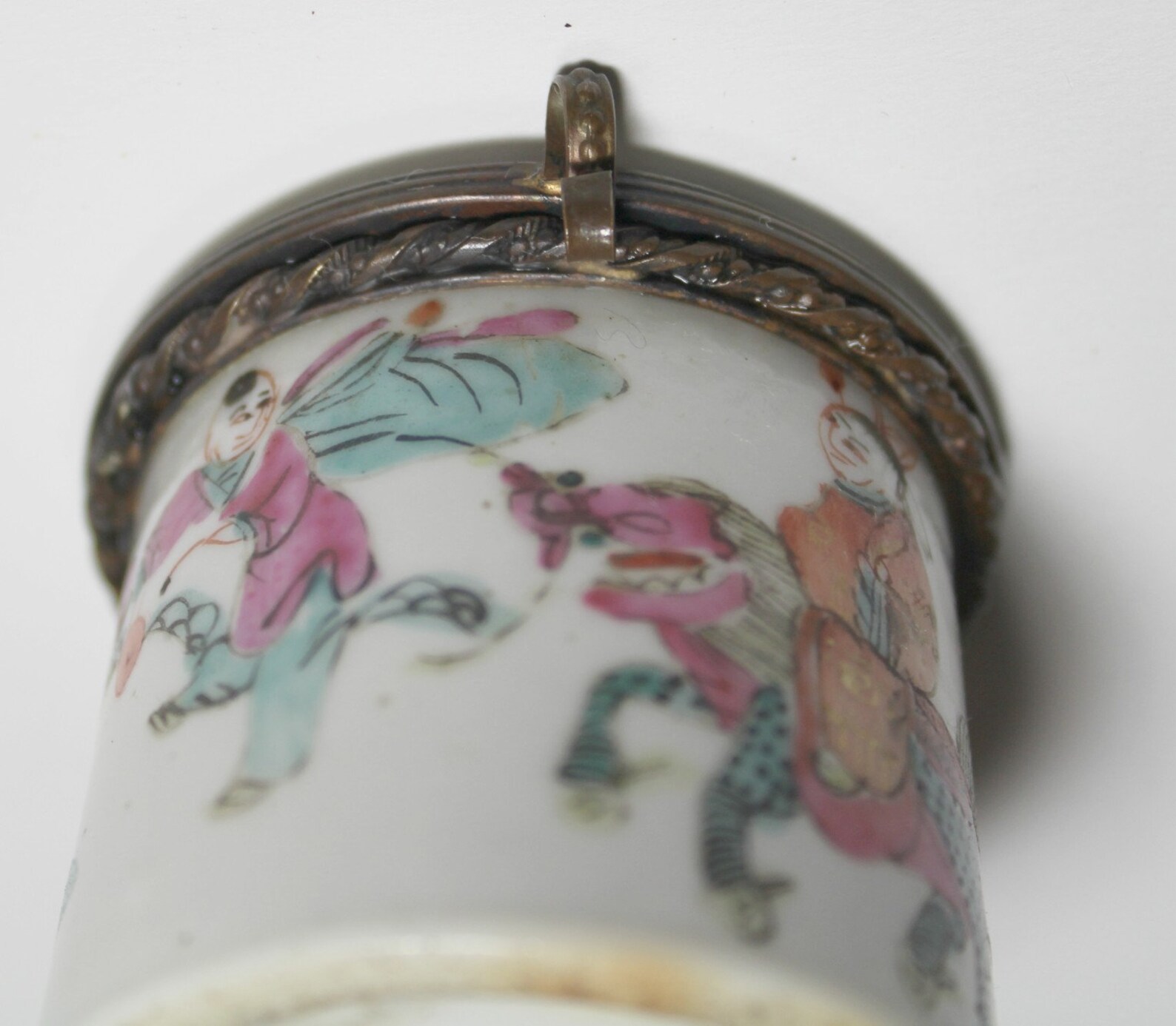 Antique CHINESE Snuff Box Trinket Box Famille Rose Bronze Hinged Lid 2 ...