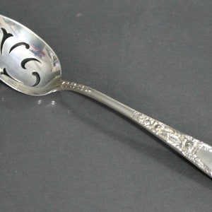 S Kirk Rose Sterling Silver Pierced Table Serving Spoon 8 3/8&#39;&#39;L Excellent Condition no Mono