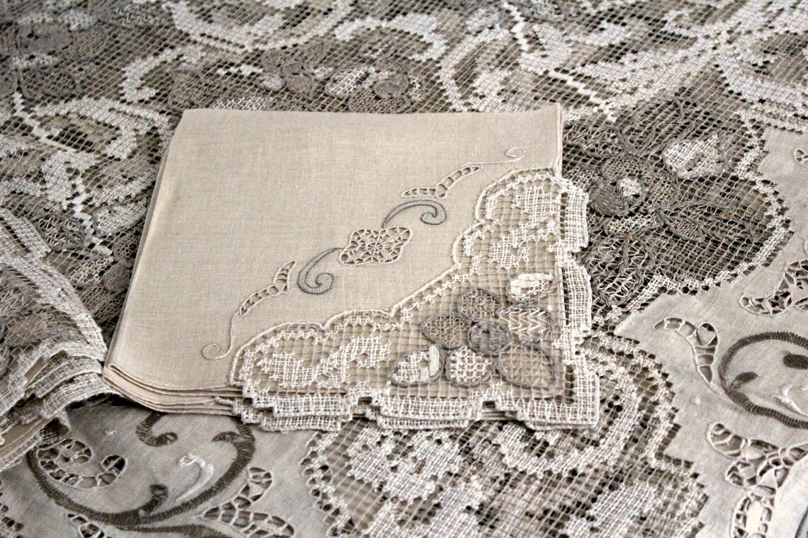 Handmade Italian Lace Linen Banquet Tablecloth Embroidered Cut Etsy