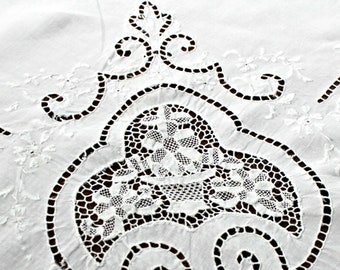 Antique French White Linen Tablecloth Hand Made Embroidery Cut Work Lace Banquet Tablecloth 128'' x 75''