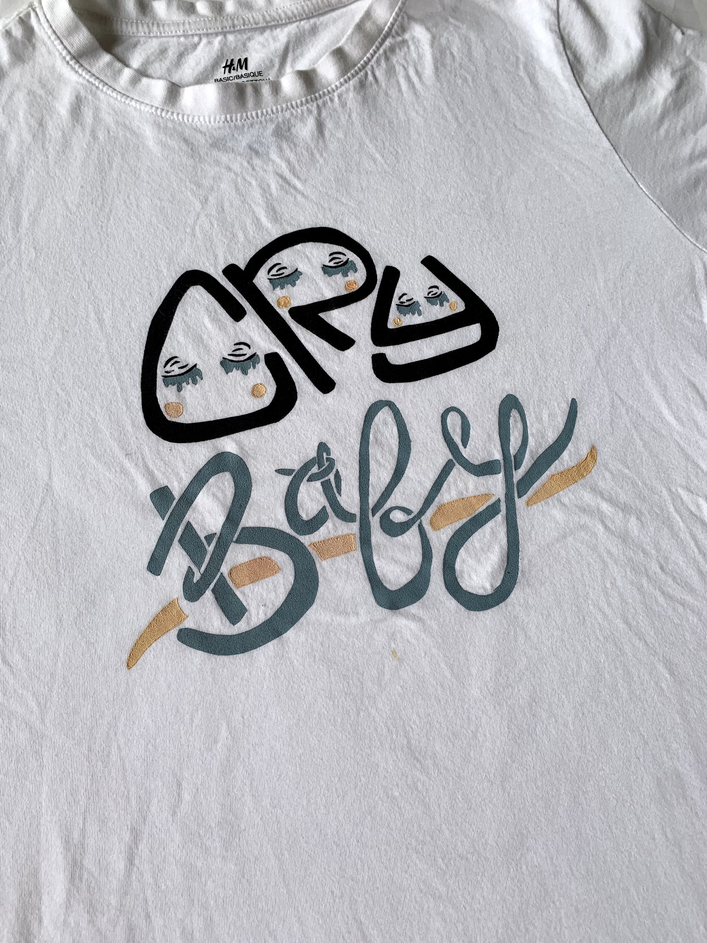 Thrifted Screen Print TShirt // Size Youth XLarge // Original Cry Baby