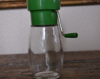 Vintage MCM Green Nut Chopper With Lid